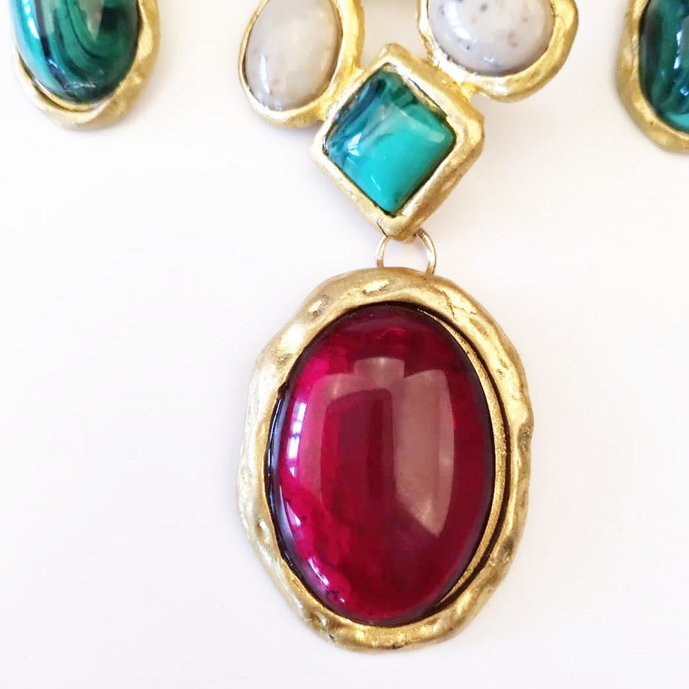 The Kalinda Necklace